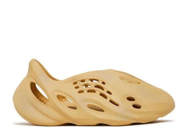 YEEZY FOAM RUNNER ‘DESERT SAND’